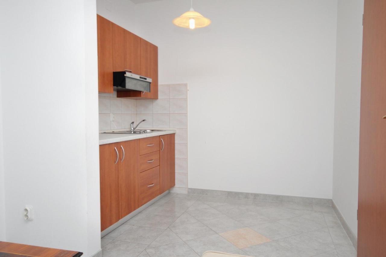 Apartments And Rooms With Parking Space Njivice, Krk - 5458 Dış mekan fotoğraf