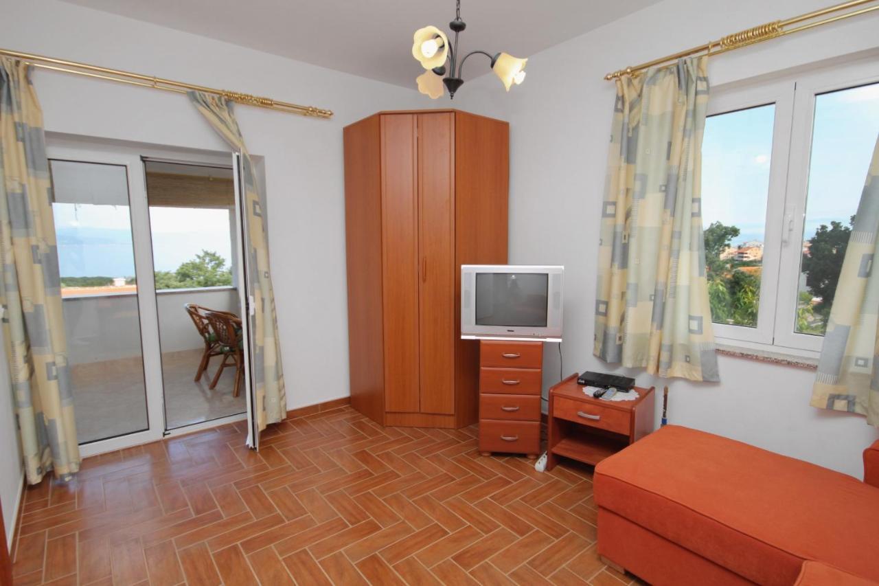 Apartments And Rooms With Parking Space Njivice, Krk - 5458 Dış mekan fotoğraf