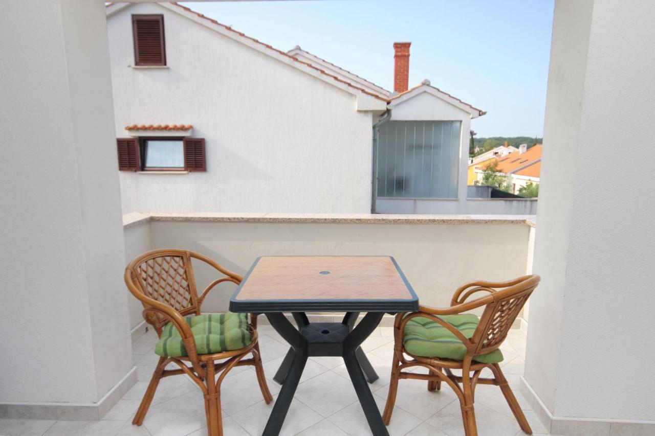Apartments And Rooms With Parking Space Njivice, Krk - 5458 Dış mekan fotoğraf